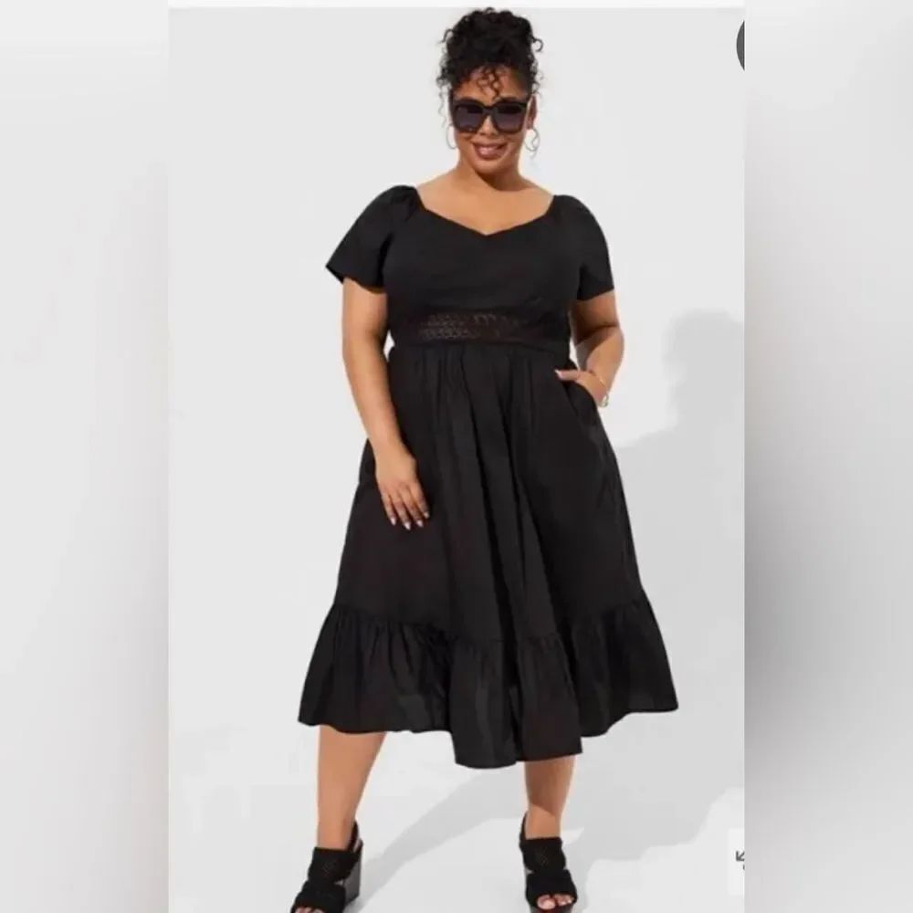 Torrid Black with Open Back with Bow - Size 00